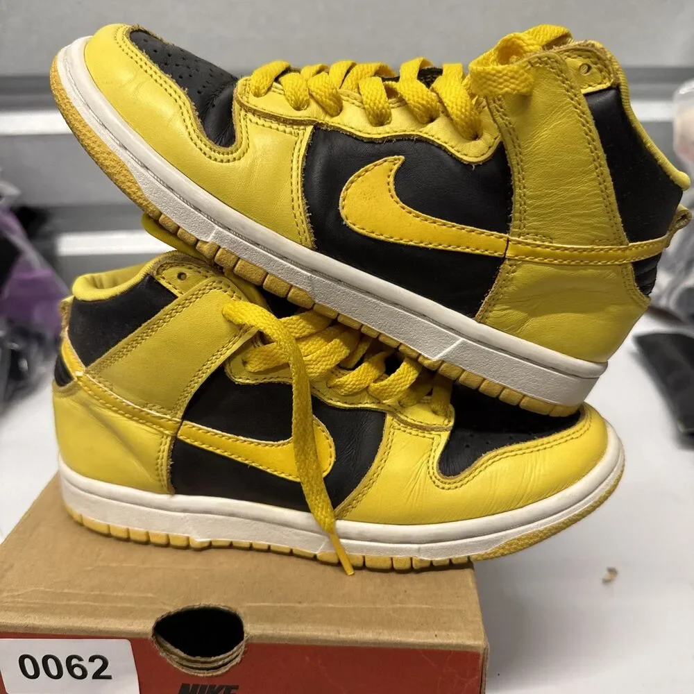 Nike Dunk High LE Goldenrod Size 3.5Y 646029071 w/Box